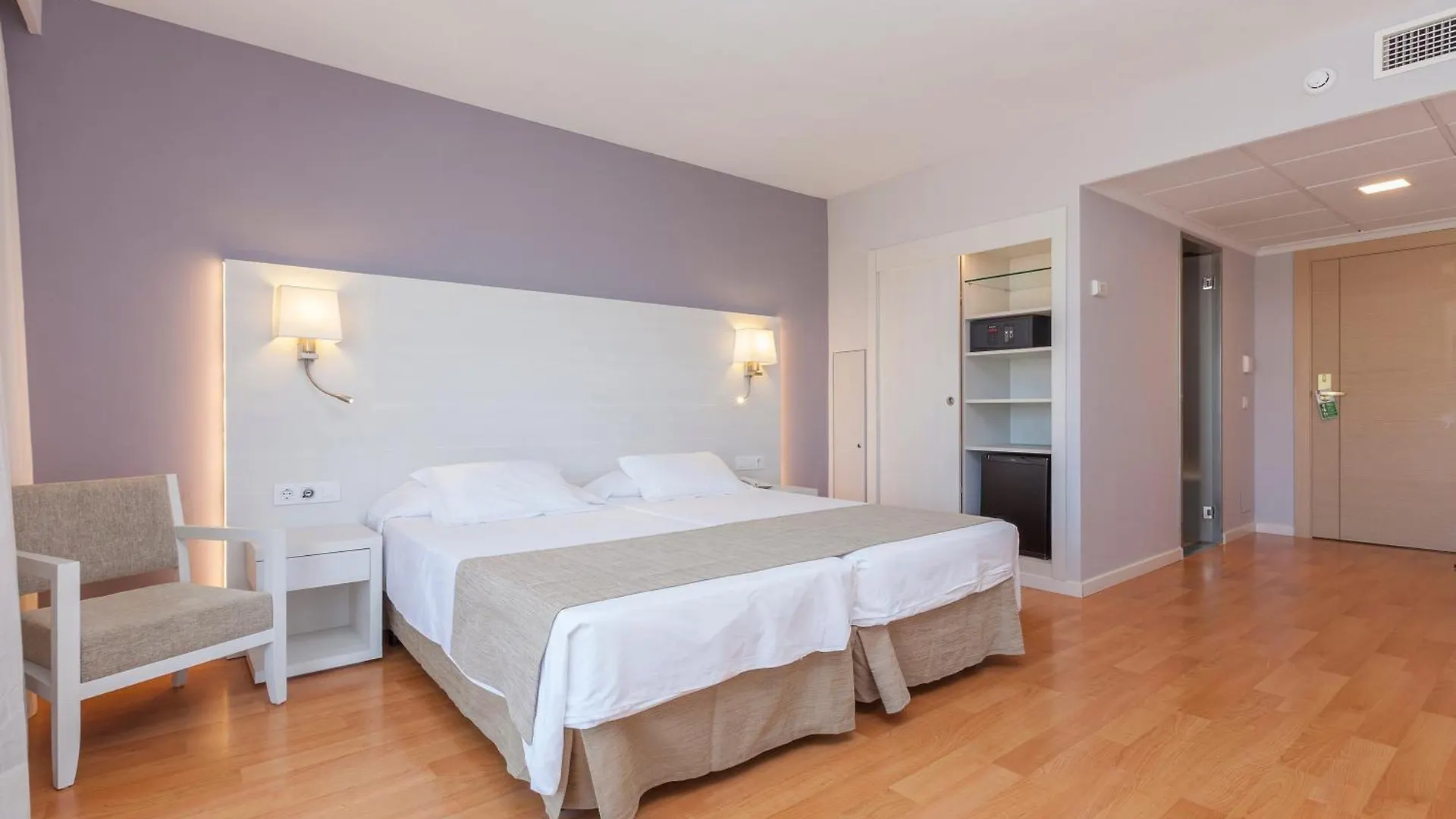 Helios Mallorca Hotel & Apartments Can Pastilla  3*, Can Pastilla (Mallorca) Hiszpania